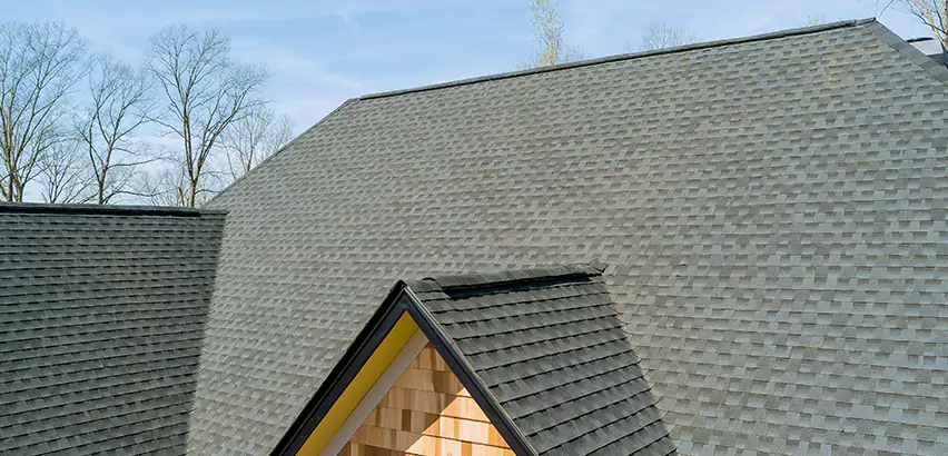 Replacing Vinyl Siding With Cedar Shingles in Encinitas