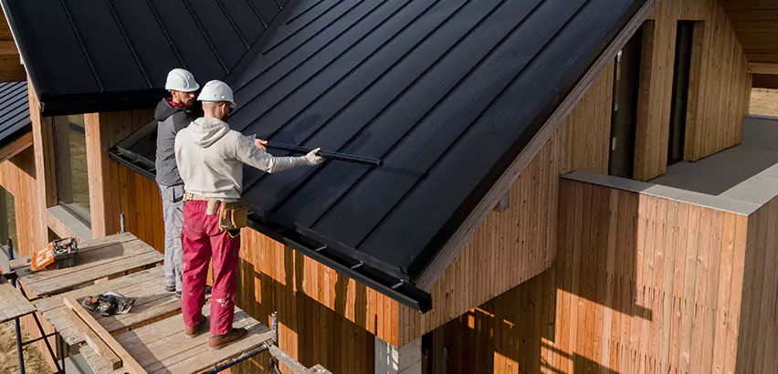 Metal Roof Maintenance in Encinitas